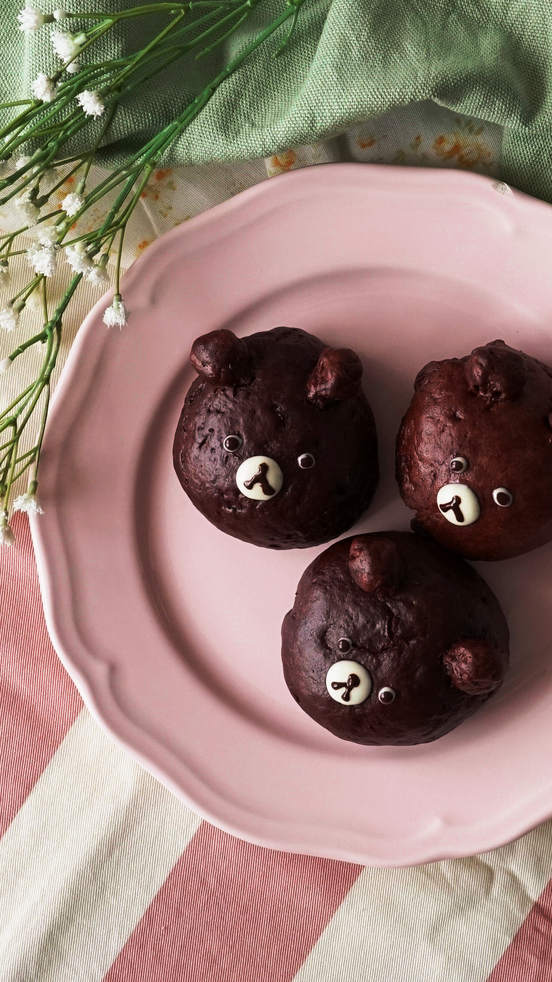 Chocolate Bear Bun