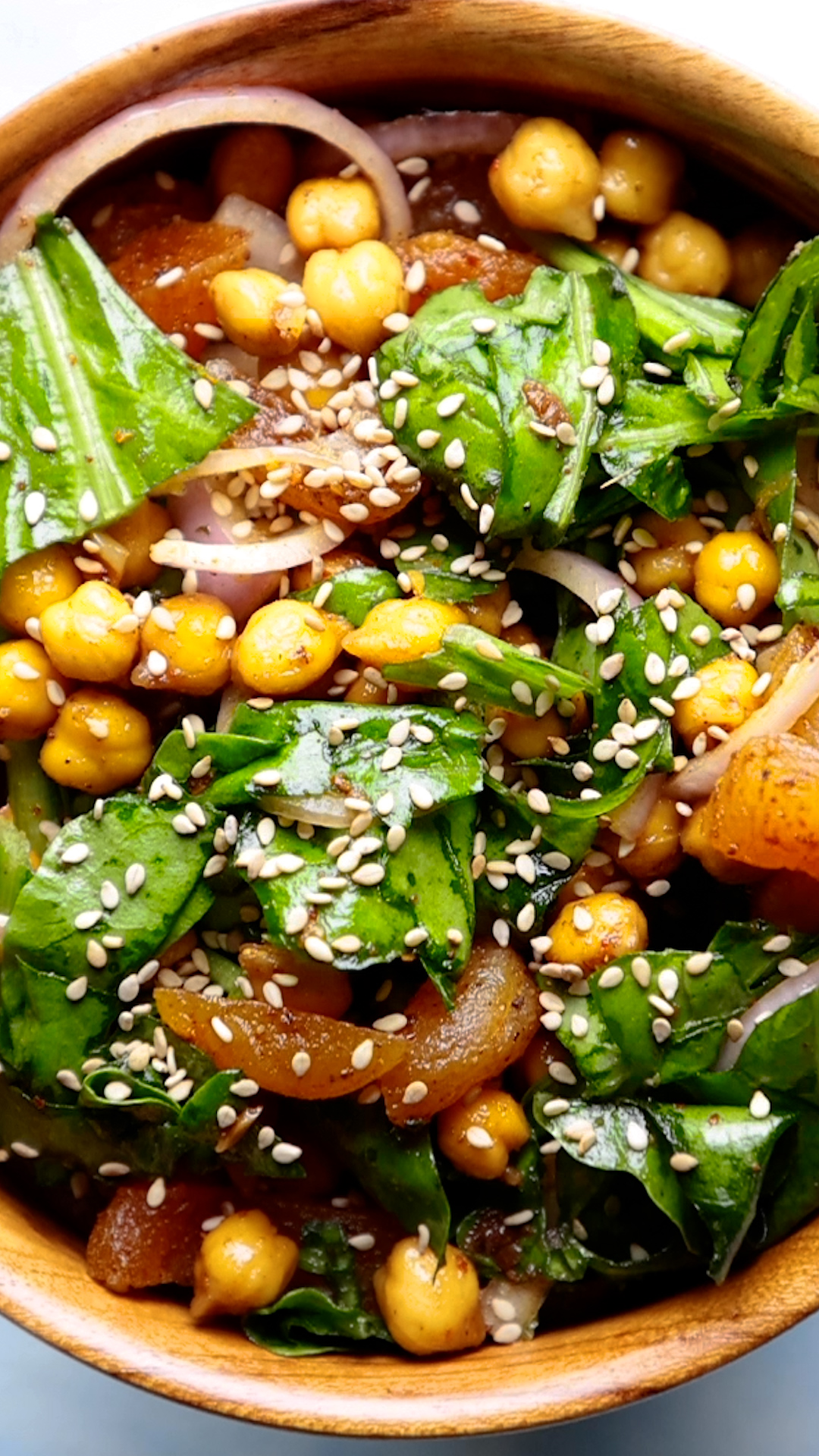 Spiced Spinach And Chickpea Salad With Apricot And Onions